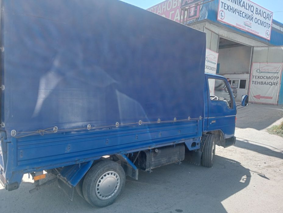 Продам авто Мазда Титан