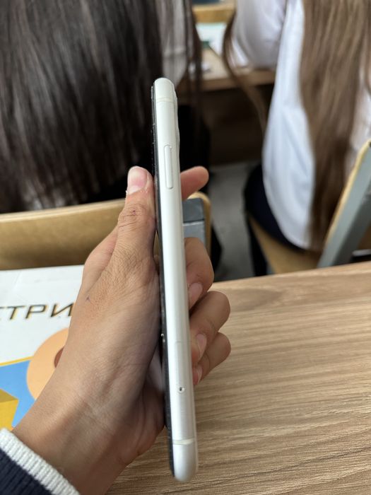 Iphone 11 64gb.