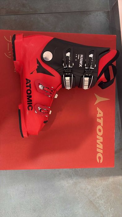 Clapari Hawx JR 4 marimea 39-40 in stare foarte buna