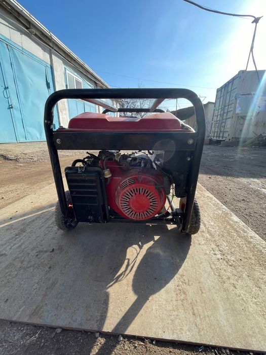 7kw generator dvijok srochna sotiladi