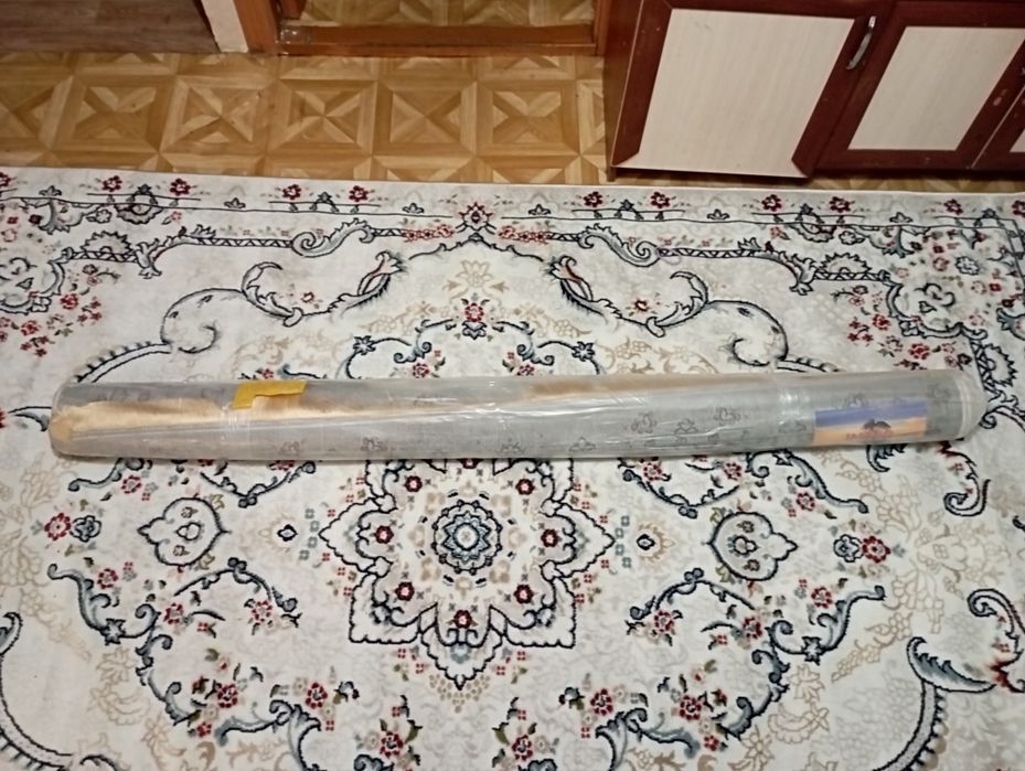 Продаю ковер шолковый