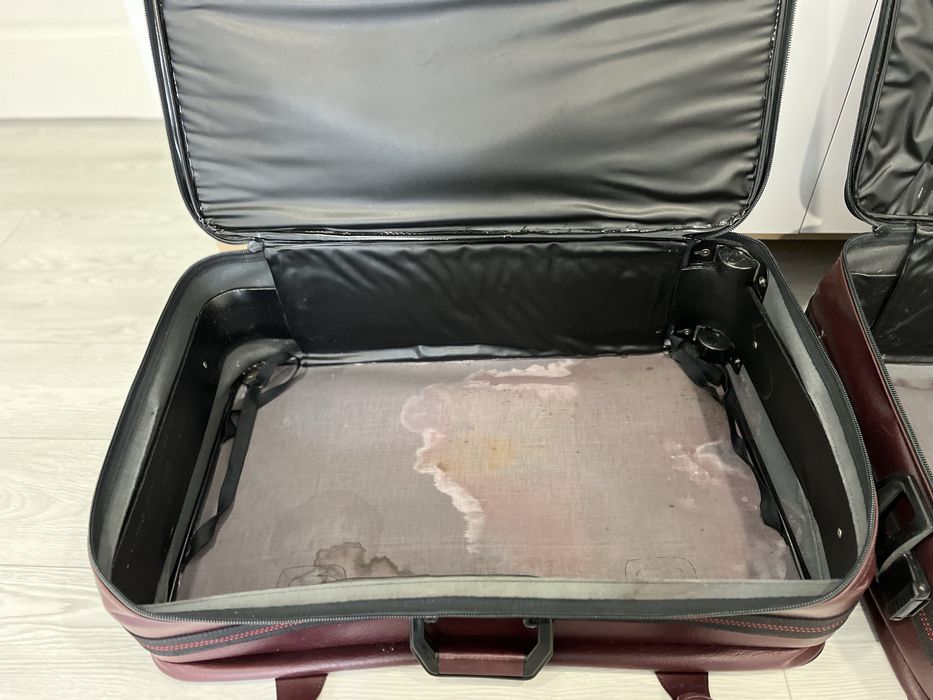 Винтидж кожени куфари за реквизит