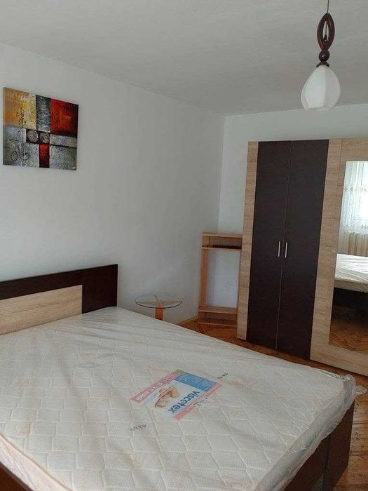 Închiriez garsonieră spațioasă 44 mp, mobilată – zona Dărmănești