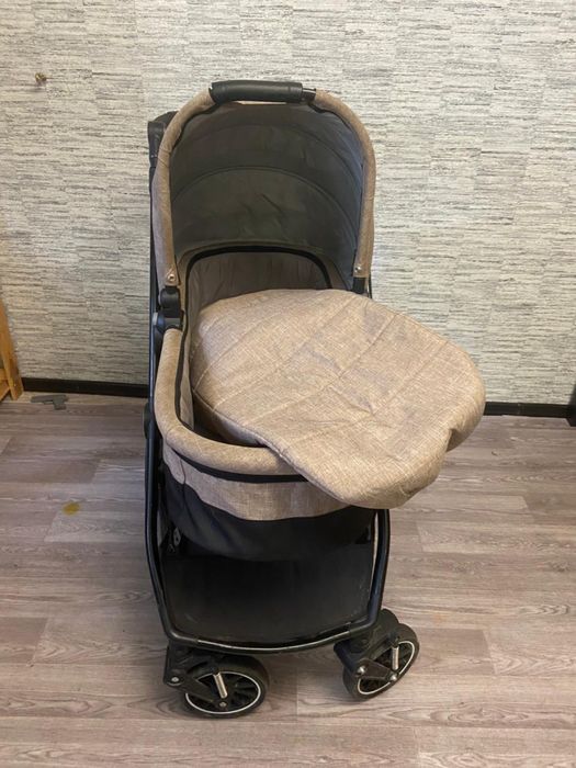 Продам детскую коляску