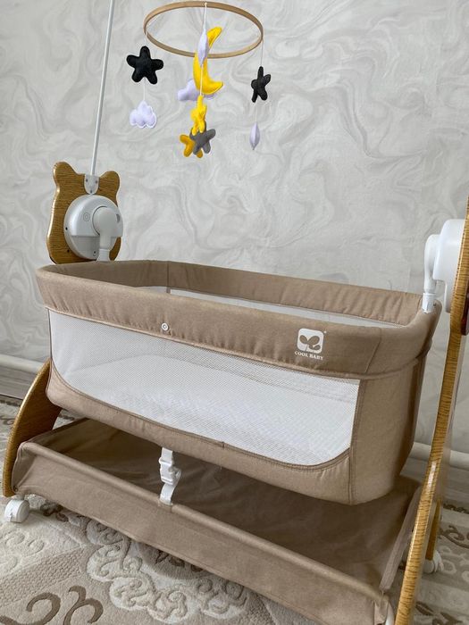 Продам детский манеж кровать