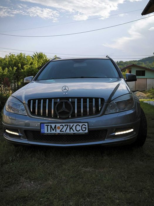 Mercedes-Benz W204 C220 - 2010