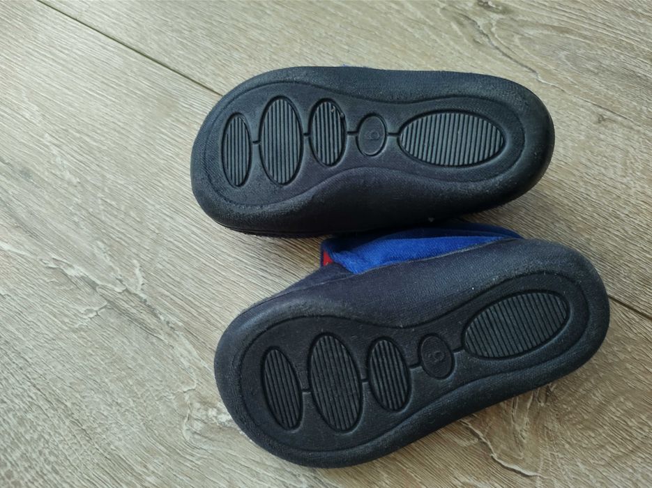 Пантофи 23 номер