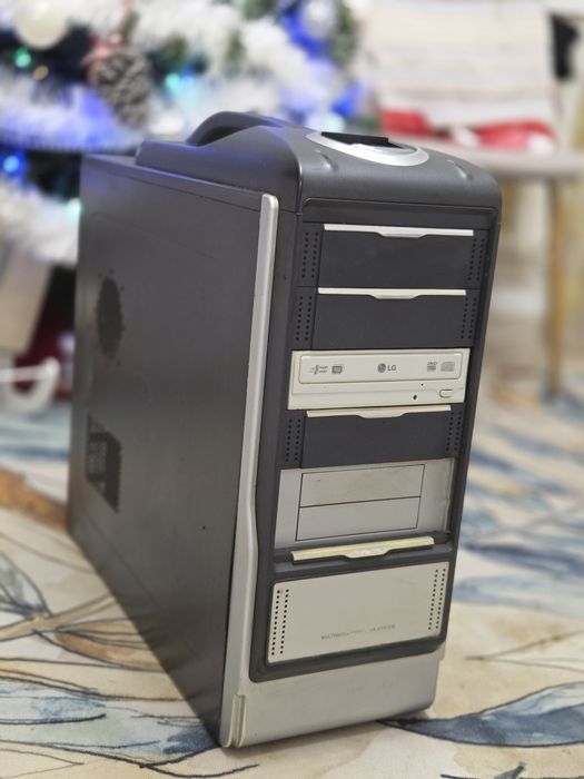 Unitate PC / Model mai vechi / Funcțional / Fără HDD, Preț FIX!