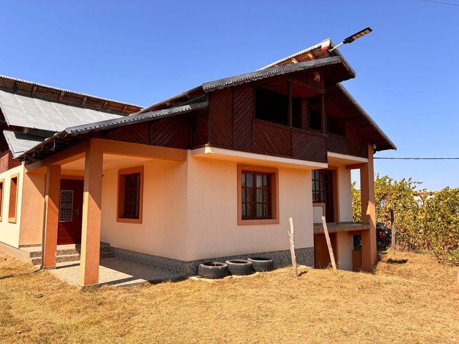 Proprietate deosebită în comuna Tetoiu