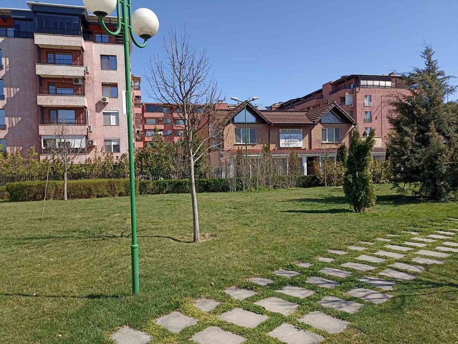 Продава се Тристаен апартамент в Пловдив, Каменица 2 - 160 кв.м за 2000 €/кв.м - Снимка #18