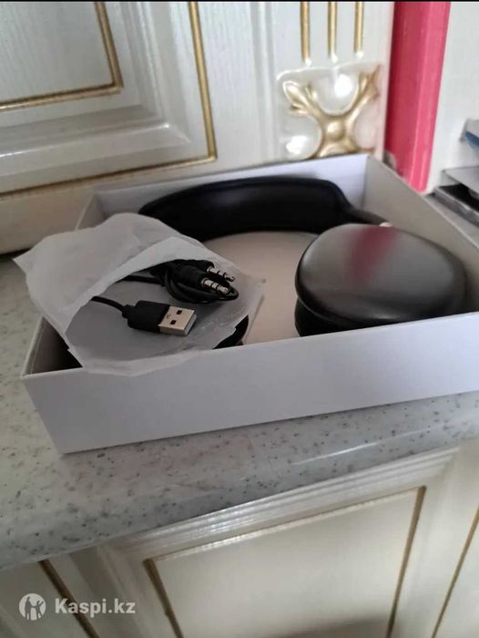 Продам Наушники Enjoy Music P9 Plus