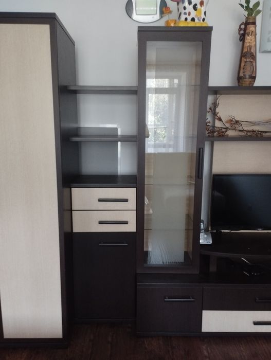 Продам стенку в отличном состоянии.