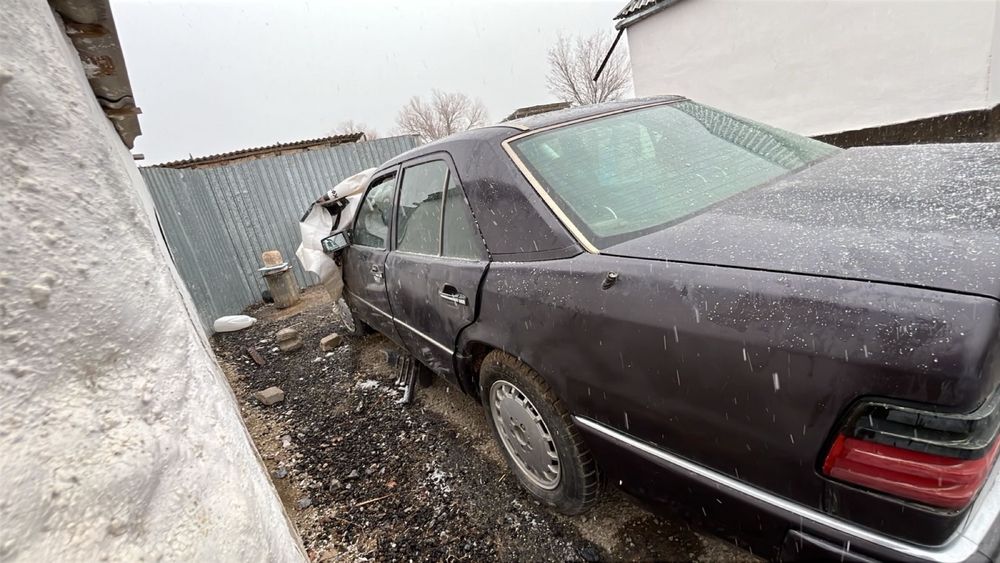 Мерседес бенз е200