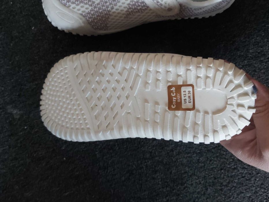 Adidasi copii 30 noi nepurtati