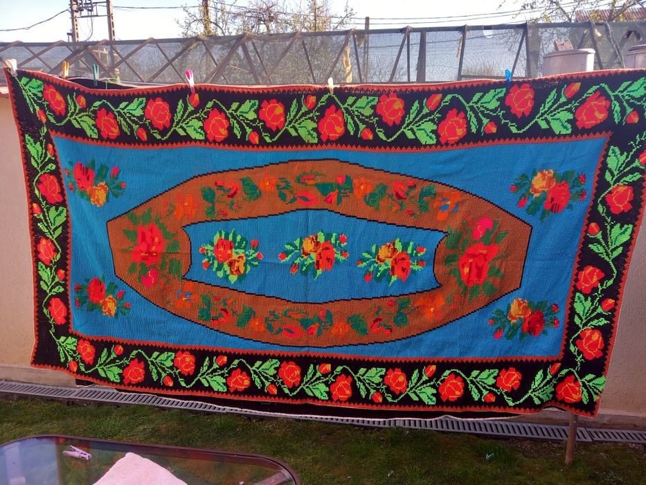 Covoare și carpete cusute manual