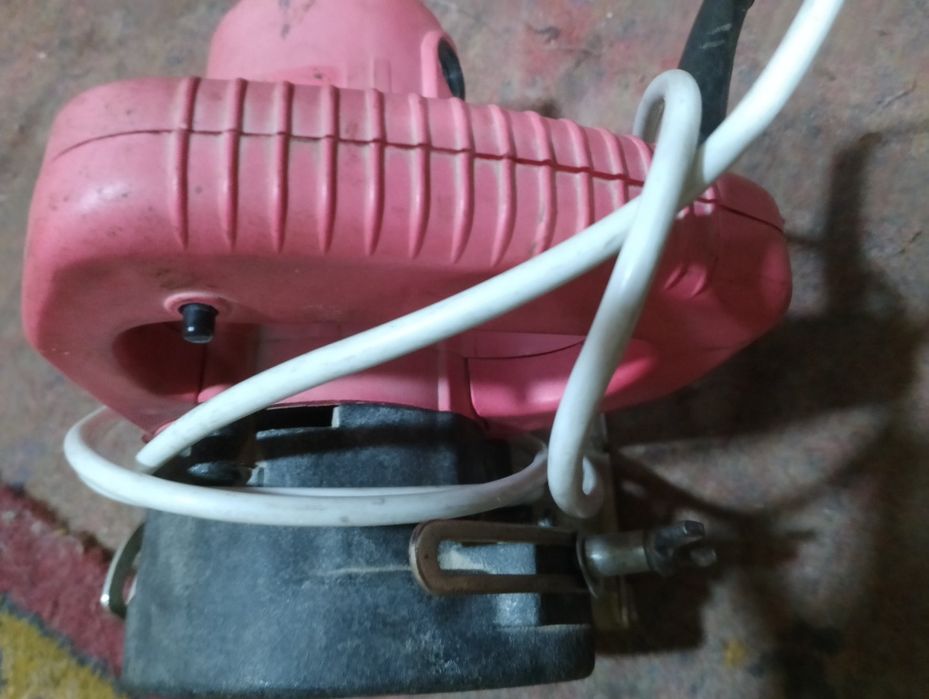 Продам пилу пчелку