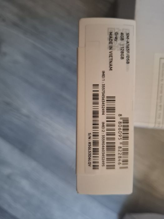 Телефон Samsung A16, moto g 06