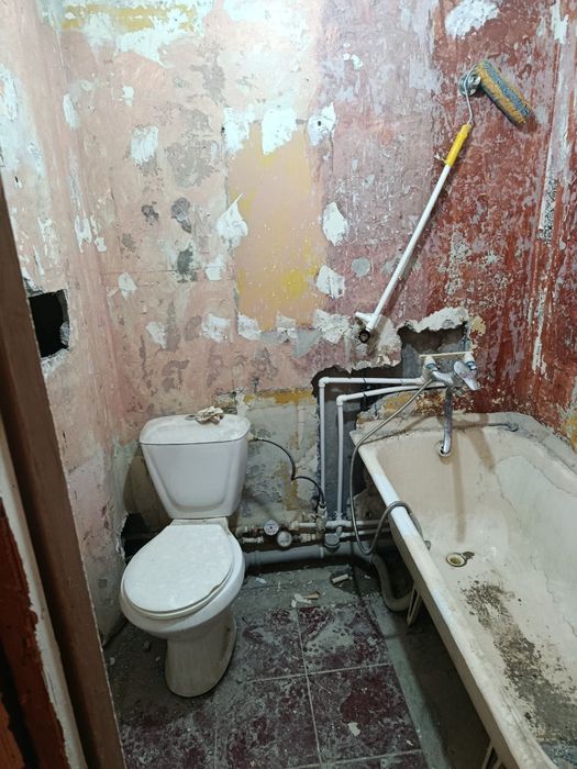 Юнусабад 14 - 1/4/4 без ремонта 42м²