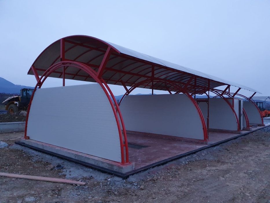 Vand structura metaluca spalatorie self wash self service cu 3 piste