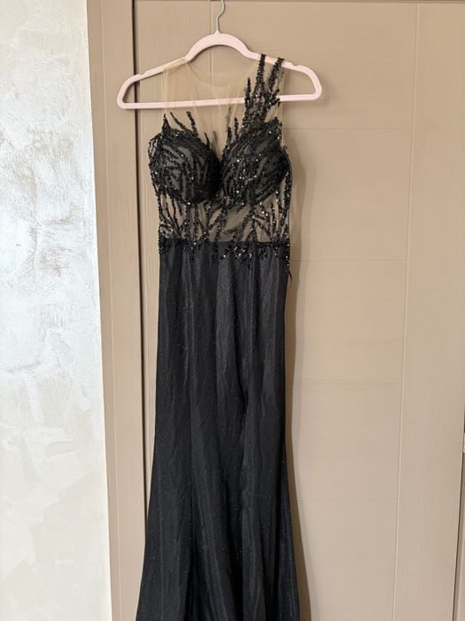 Бална рокля.