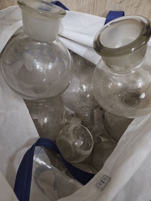 Стеклянная химическая посуда