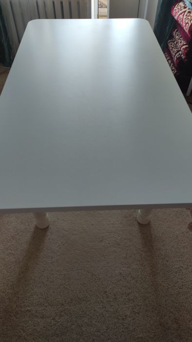 Гостинный стол продается