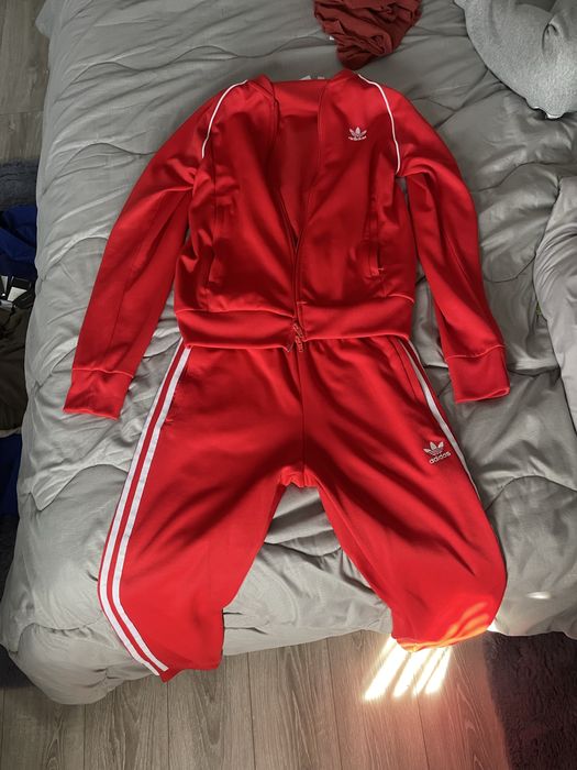 Trening Adidas rosiu