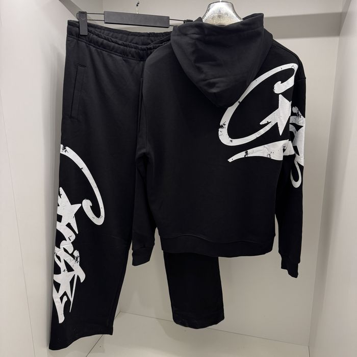 Мъжки екипи Trapstar / Cortiez / Nike Tech Fleece / Syna World / Bape / Sp5der