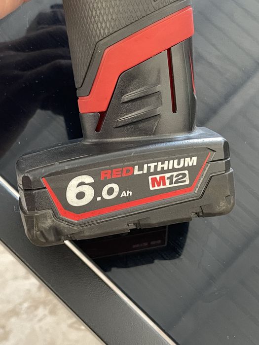 Milwaukee M12 Fuel 6.0ah Гайковерт с батерия