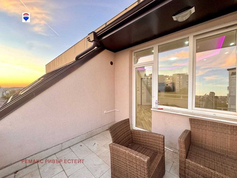 Продава се Четиристаен апартамент в Русе, Широк център - 148 кв.м за 1250 €/кв.м - Снимка #10