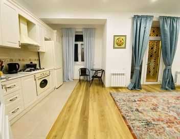 Сдаётся квартира в  новостройке на Кушбеги