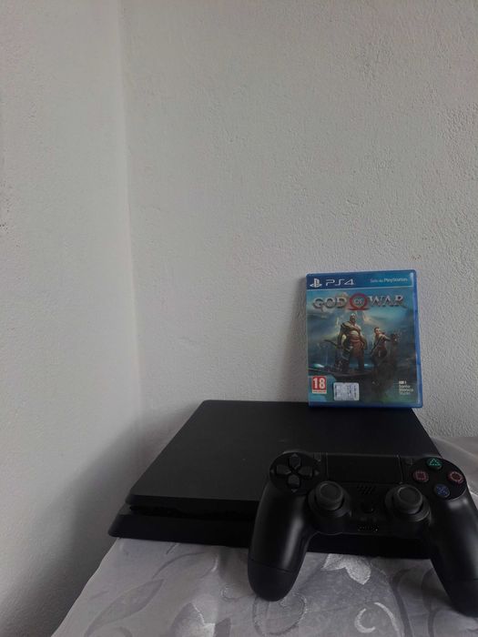 PlayStation 4 slim