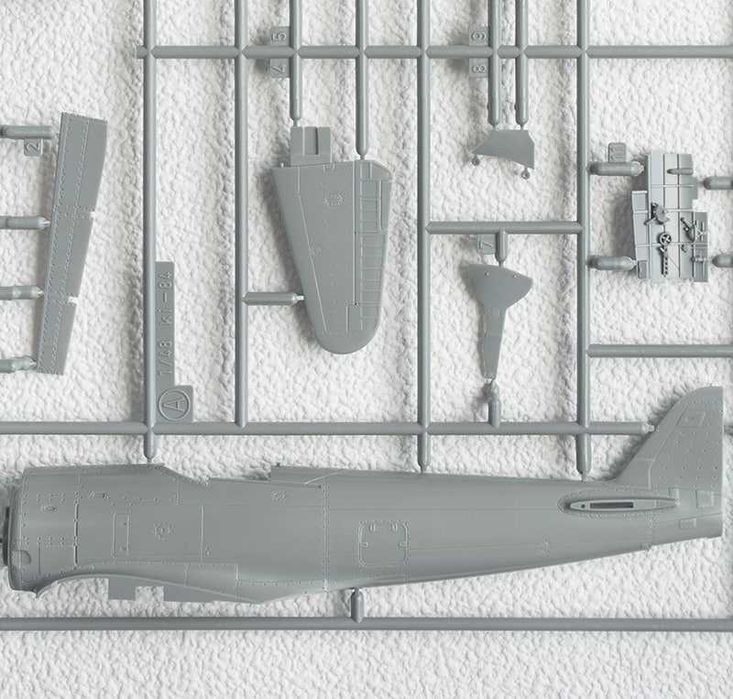 Сборная модель самолета Ki-84 Hayate (Hasegawa, 1/48)