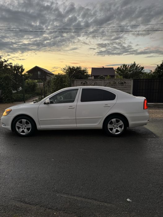 SKODA Octavia 2009 — imagine 3