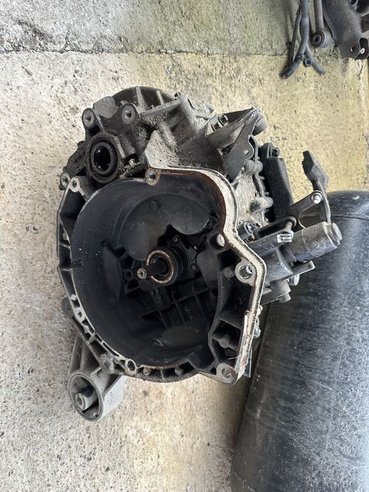 Ръчна скоростна кутия М32 Опел Зафира Б / Астра Х / Вектра Ц