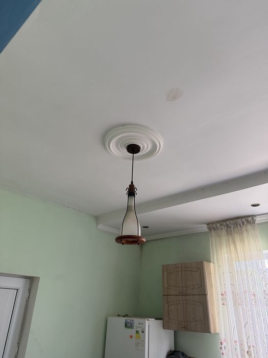 Продается декоративна люстра, ввиде бутылки