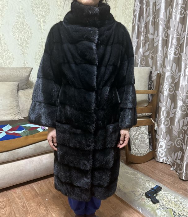Продам норковую шубу