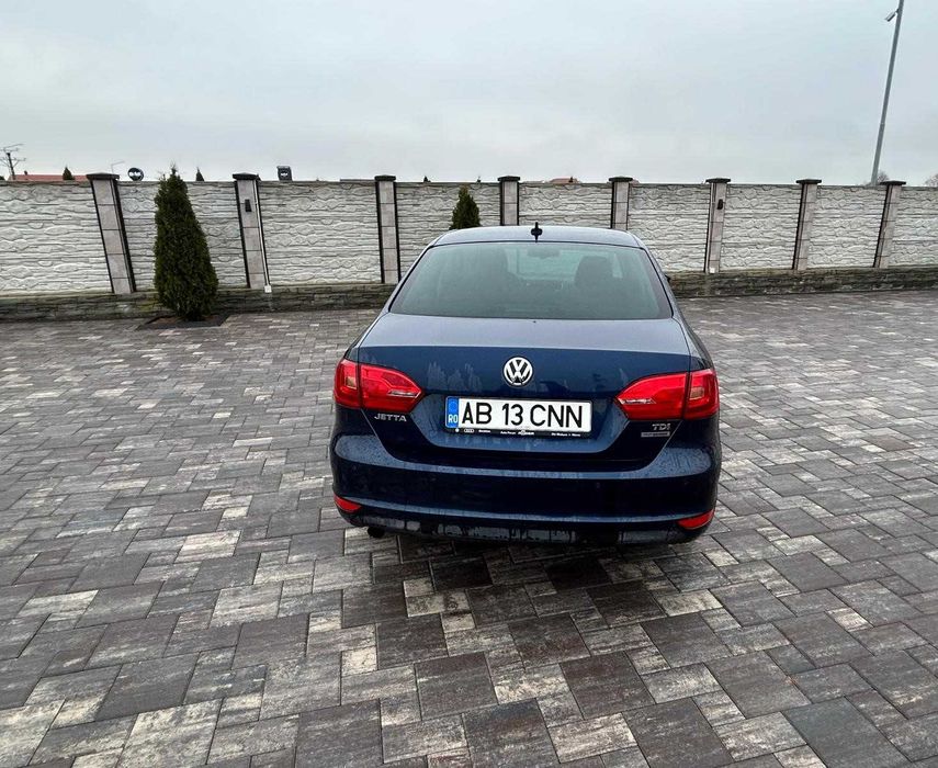 VOLKSWAGEN Jetta 2011 — imagine 5
