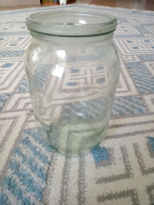 Банки  литровые.