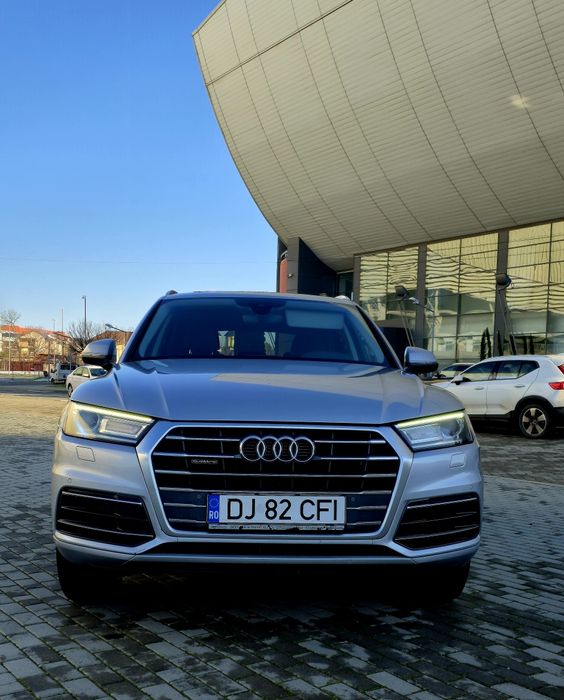Audi Q5 2018 2.0d Automat S line pano