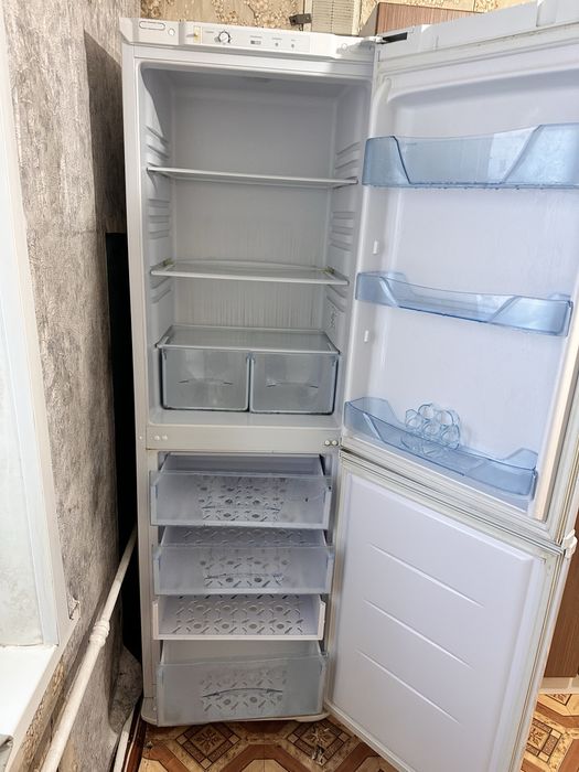 Продам холодильник.