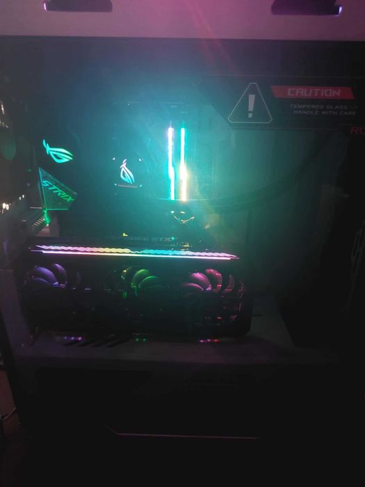 Asus Rog Strix- Геймърски шедьовър-5800x3d, Rtx 3080
