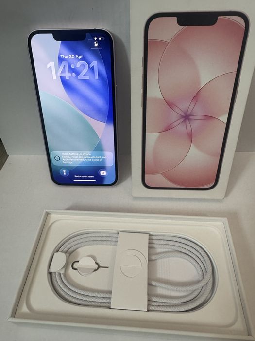Apple iphone 17e 256gb soft pink с гаранция