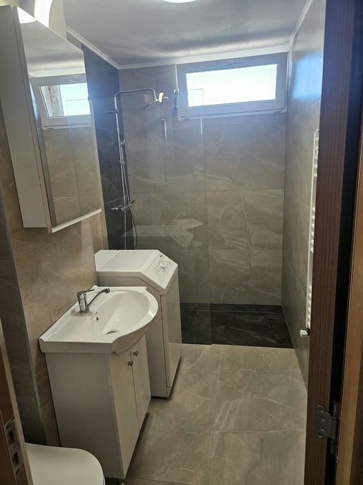 Închiriez apartament 2 camere