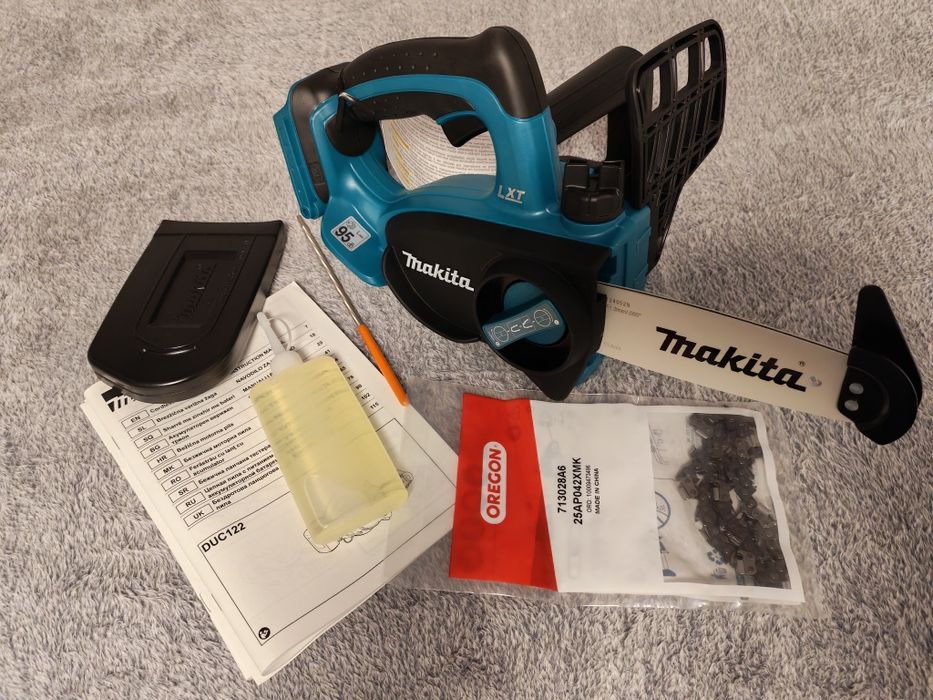 Set scule Makita 18 V, accesorii, incarcatoare