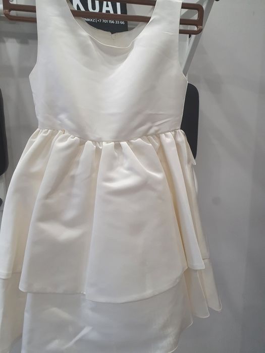 Продам платье на девочку