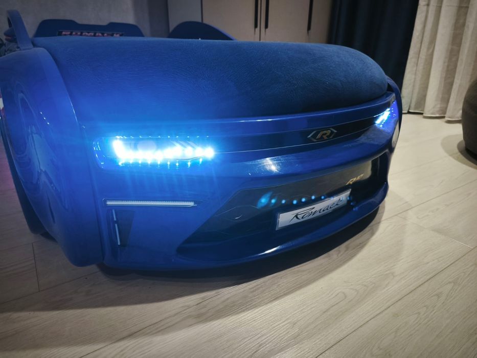 Кровать машина подростковая