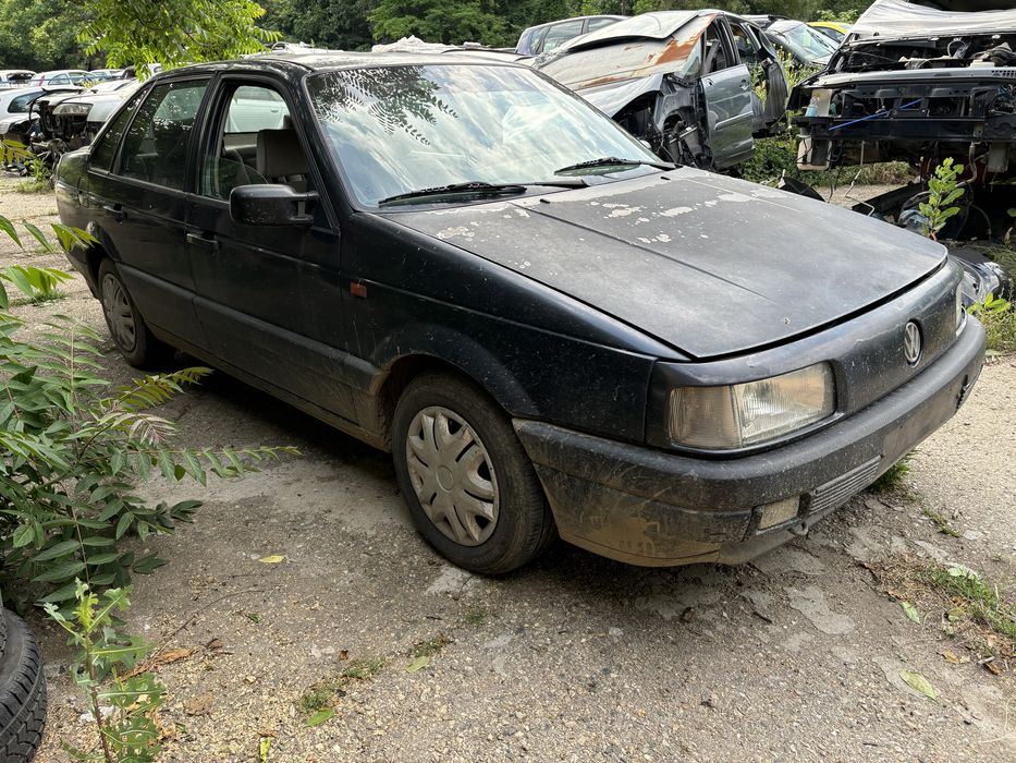 Фолксваген пасат 2 1.6 бензин на части.