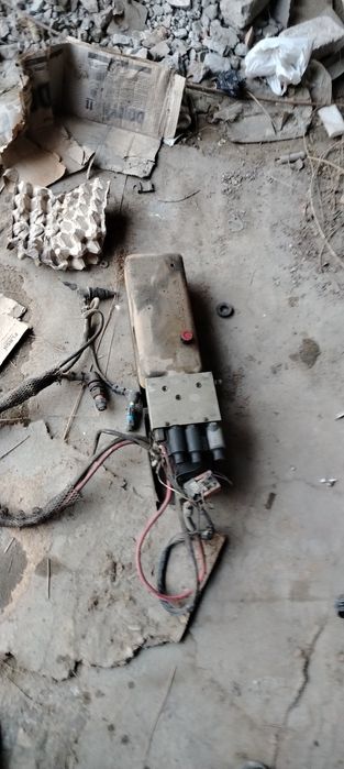 Furani Pritsep liftini nasosi klapini puliti