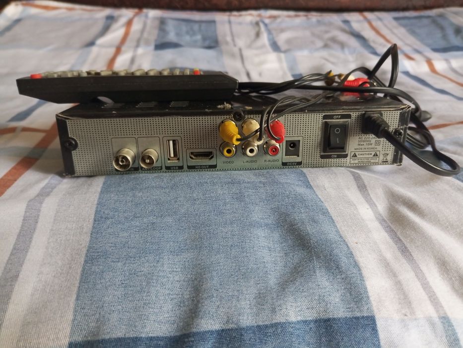 Продам тюнер openbox- 020